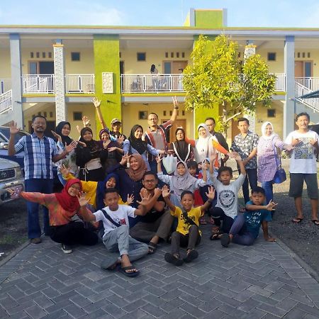 R3 Brawijaya Homestay Бануванги Екстериор снимка
