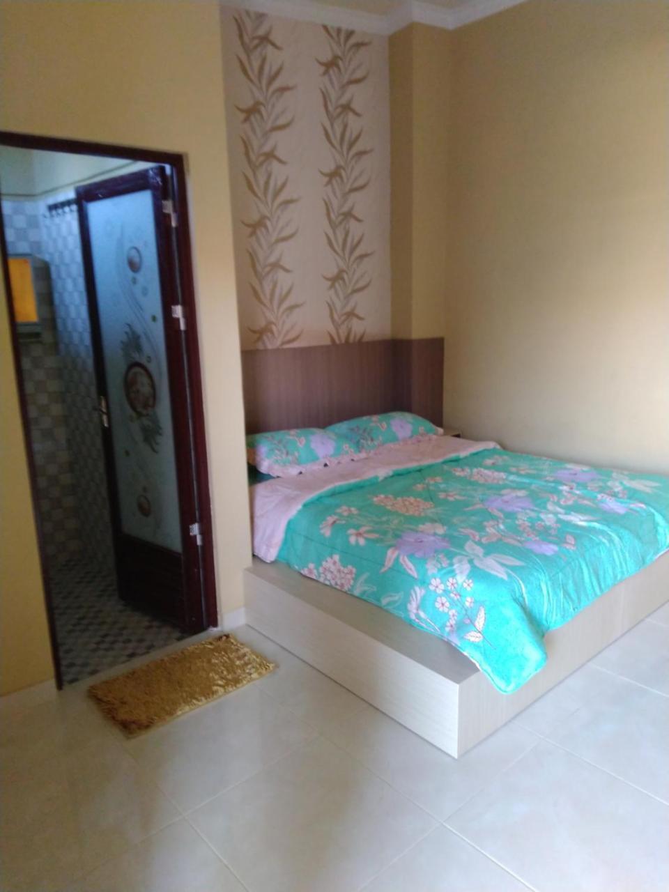 R3 Brawijaya Homestay Бануванги Екстериор снимка
