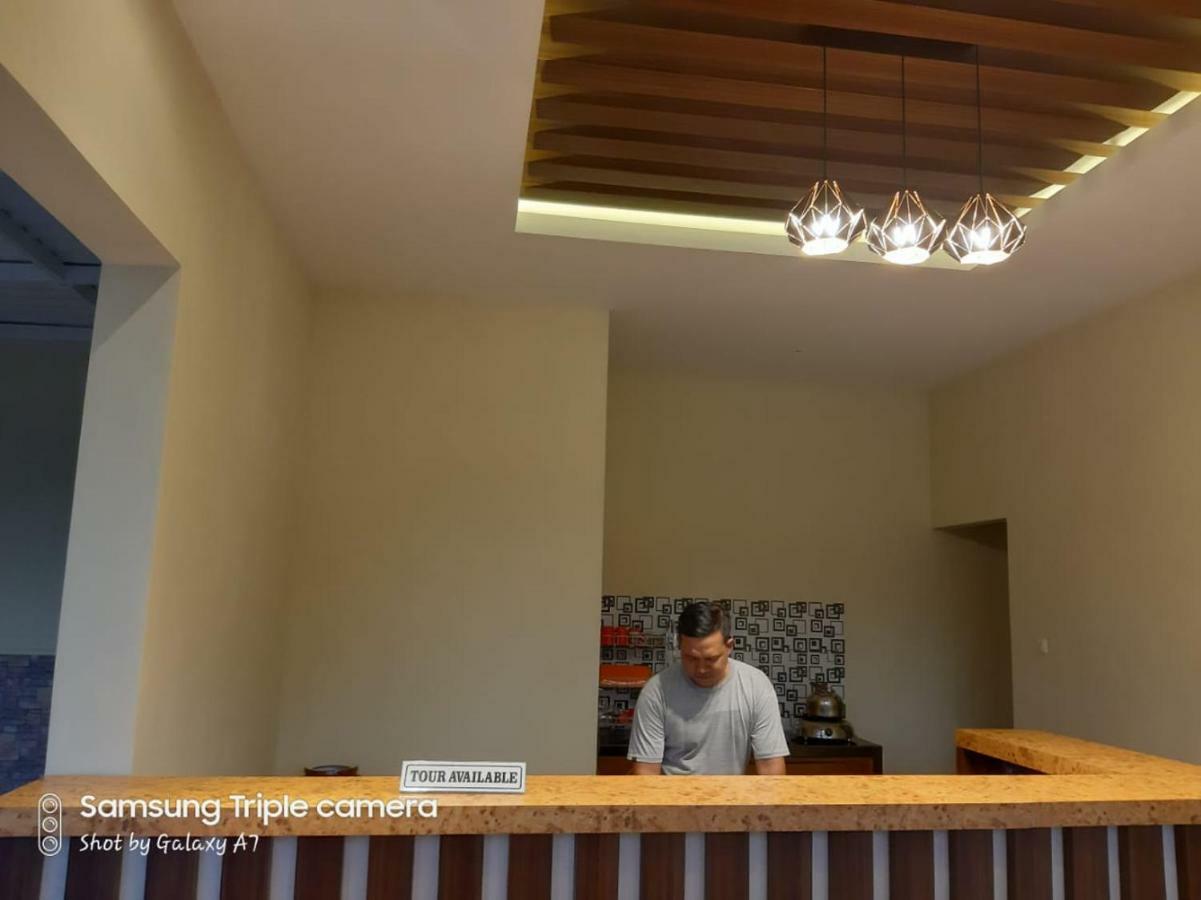 R3 Brawijaya Homestay Бануванги Екстериор снимка