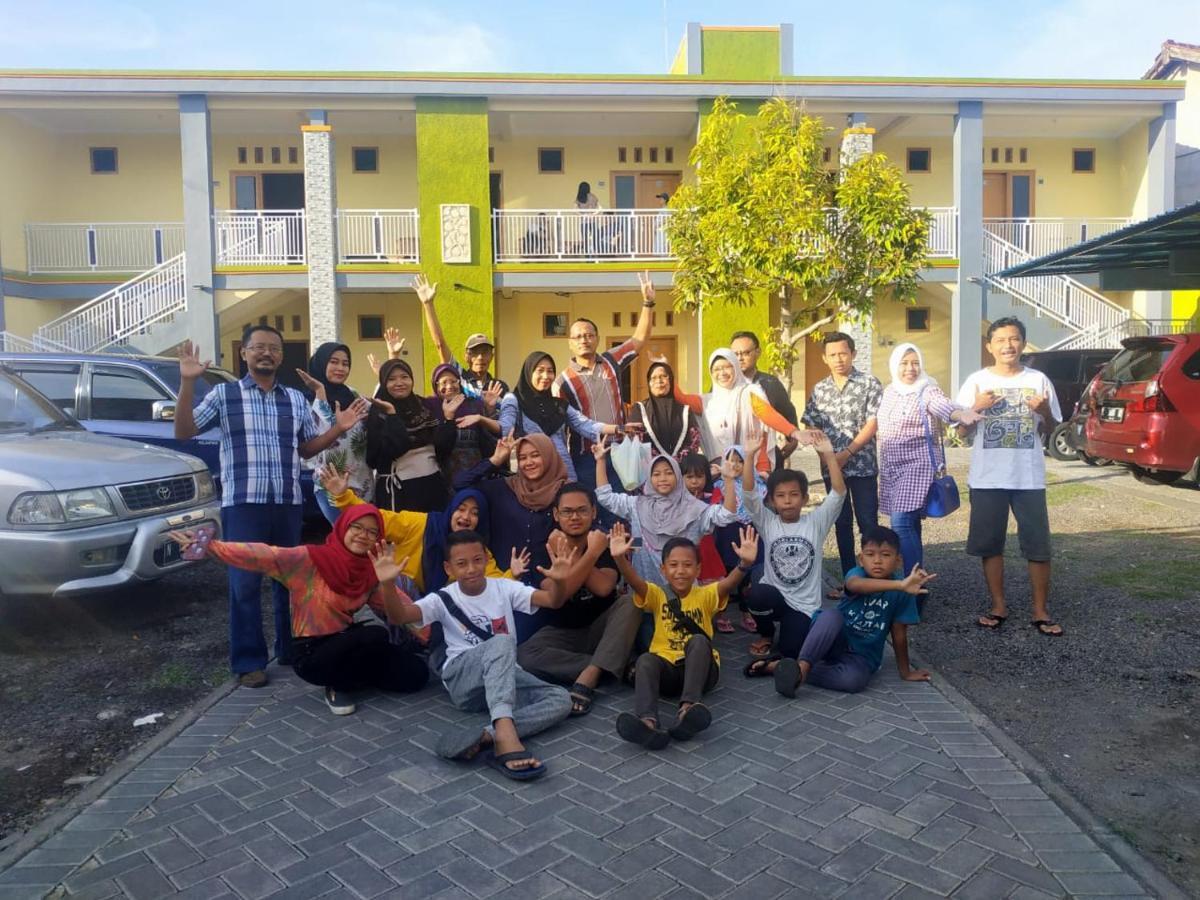 R3 Brawijaya Homestay Бануванги Екстериор снимка